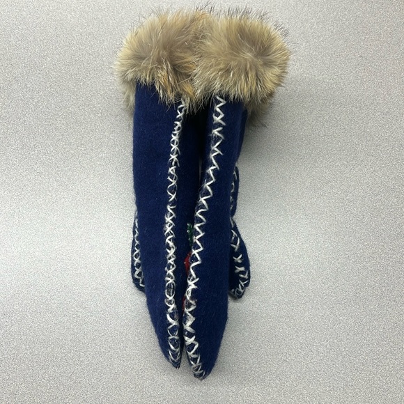 Rabbit Fur Trimmed Blue Wool Flower Mitten - Picture 4 of 7